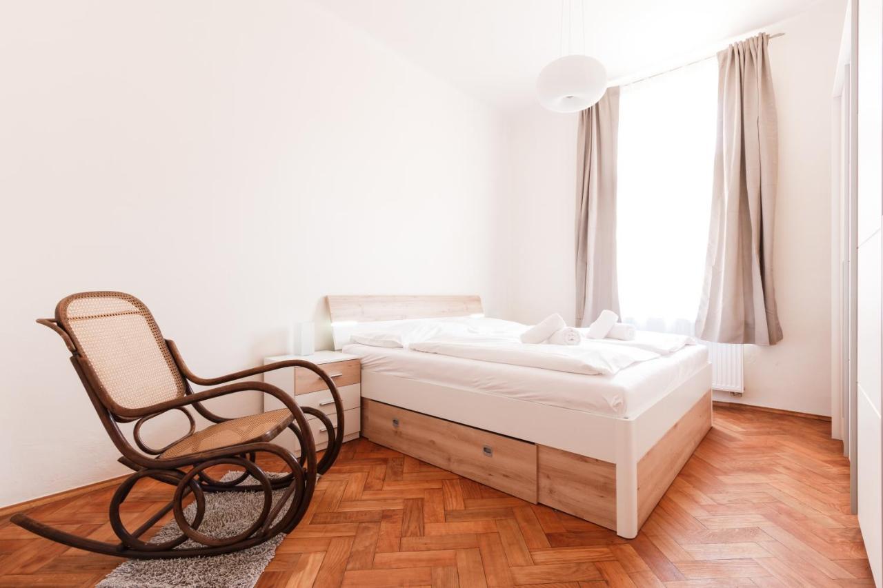 Days - Stylish New Town Apartamento Praga